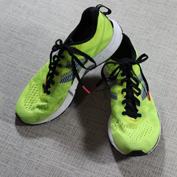 New Balance Size 8 Racing Fantom Fit 1500 Rev Lite Yellow Black Running Shoes - Picture 2 of 12